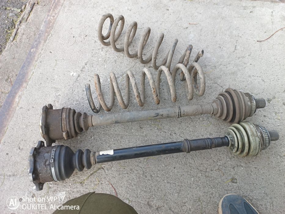 Запчасти на Ауди 100 с4