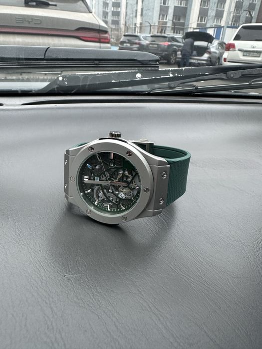 Часы абсолютно новые