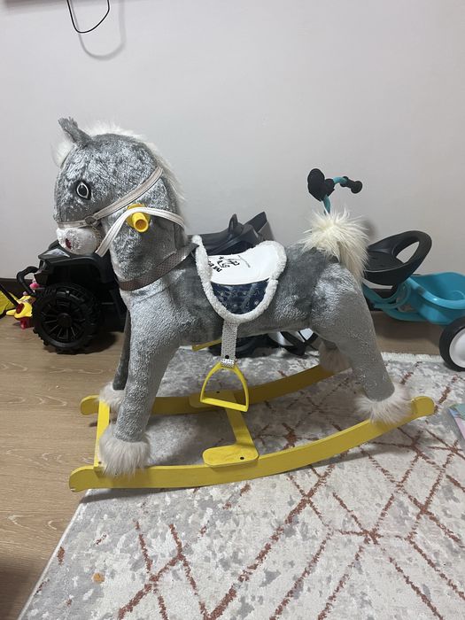 Продам коня игрушка