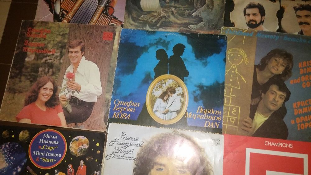 Продавам  грамофонни плочи на Балкантон
