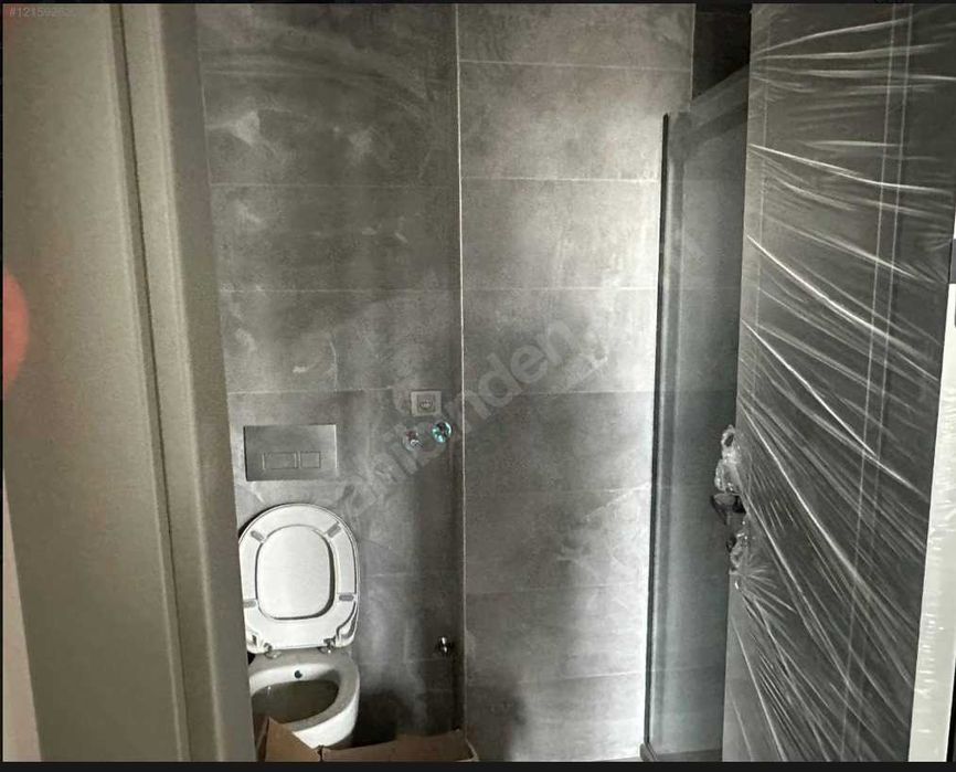 Продава се Двустаен апартамент в Нова Загора - 80 кв.м за 2438 €/кв.м - Снимка #1