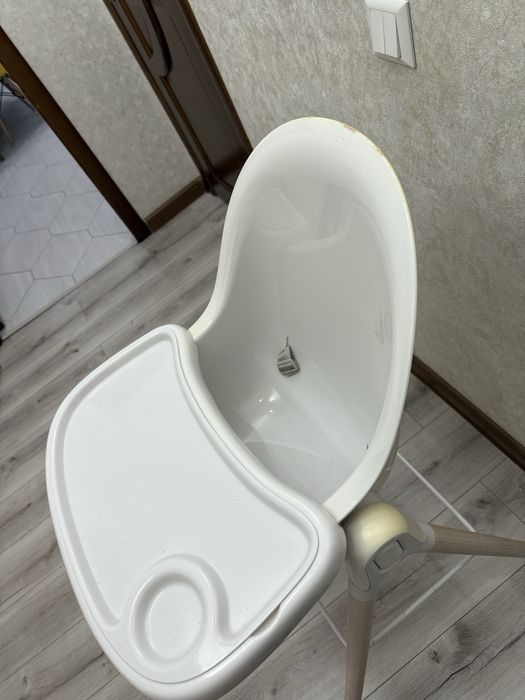 Детский стол для кормления