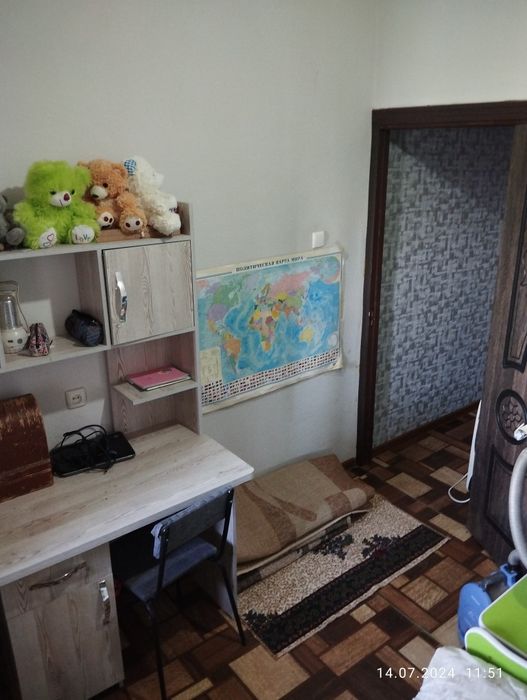 Продам 2-х комнатную переделанную в 3-х.Квартира находиться в Тройцке