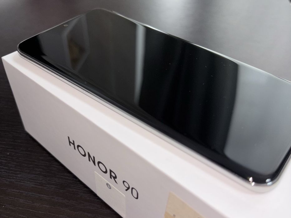 Honor 90, 12GB/512GB Diamond Silver folosit
