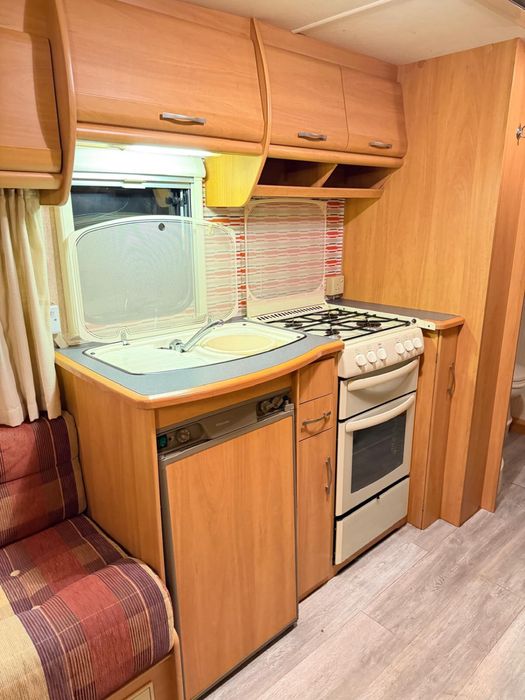 Rulota swfit charisma 2002