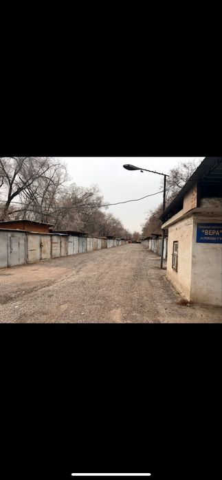 Гараж капитальный,