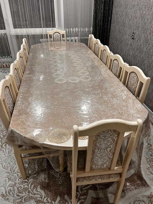 Стол гостинный со стульями