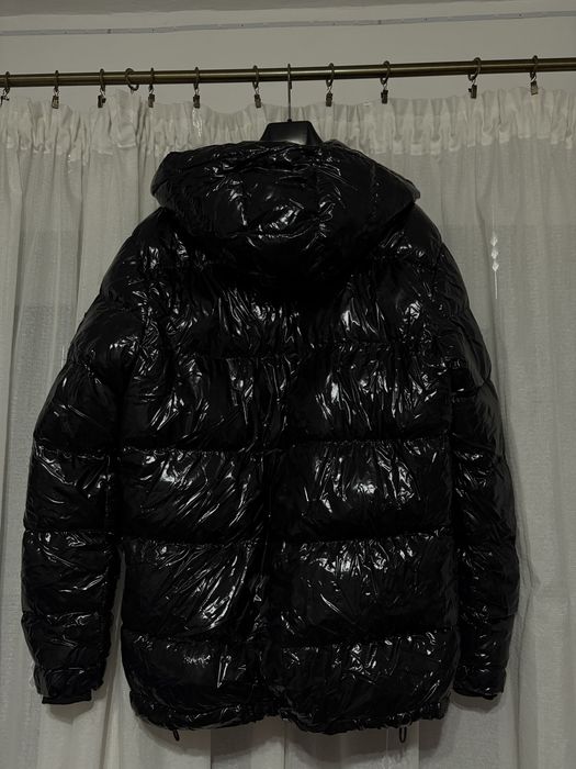 geaca moncler.