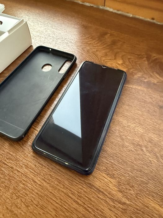 Самсунг А20 за 25.000