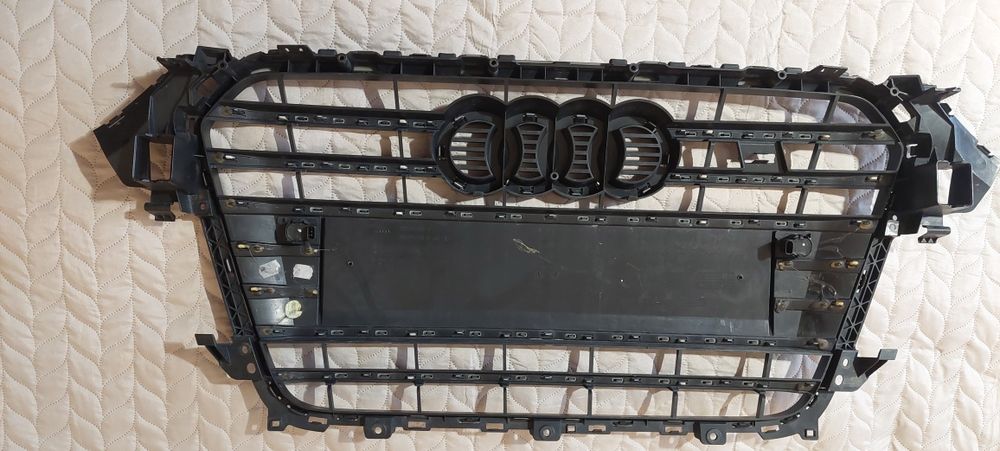 Продавам решетка за ауди S4 b8.5 black edition