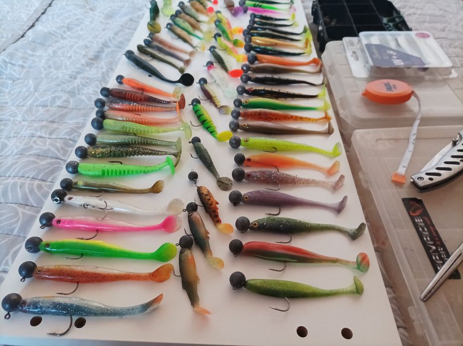 Силиконови примамки за бяла риба