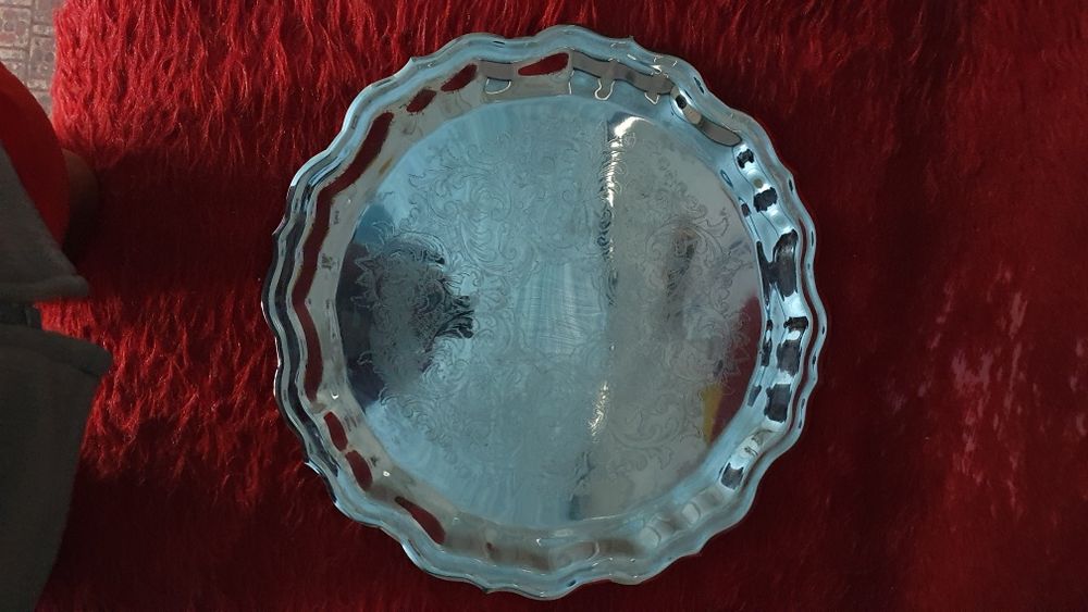 Оригинален метален поднос