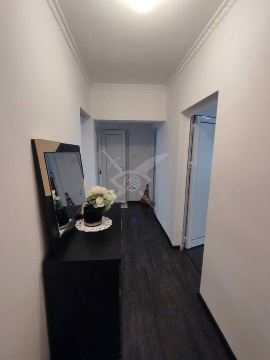 Тристаен апартамент в Славейков 75204