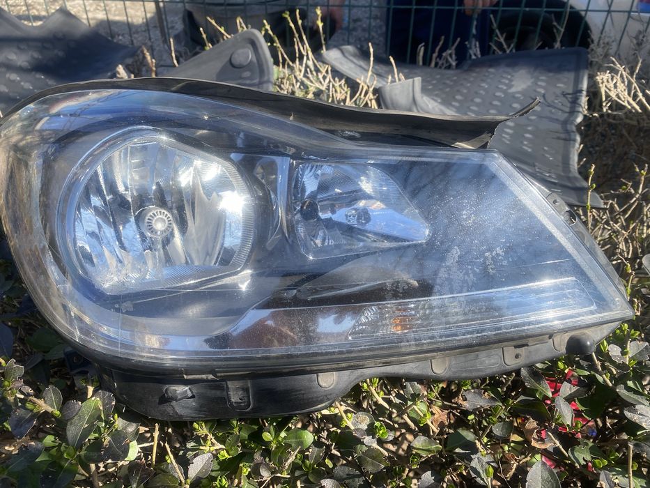 Фар десен Merceedes  C200 C300