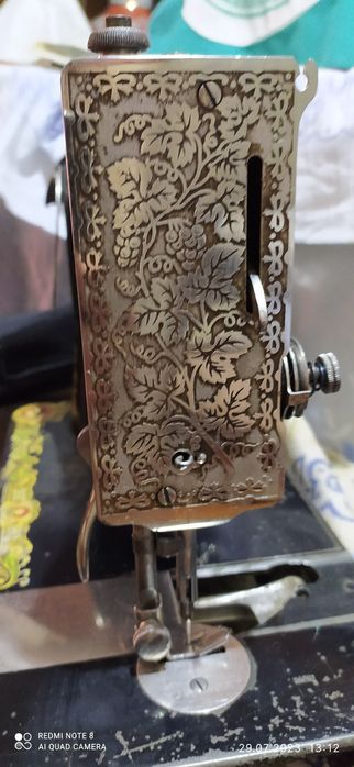 Швейная машина Singer