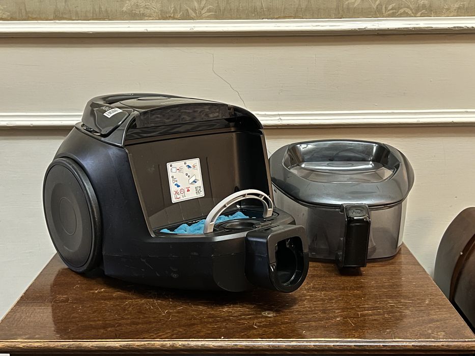 Пылесос Samsung SC18M31C5HG