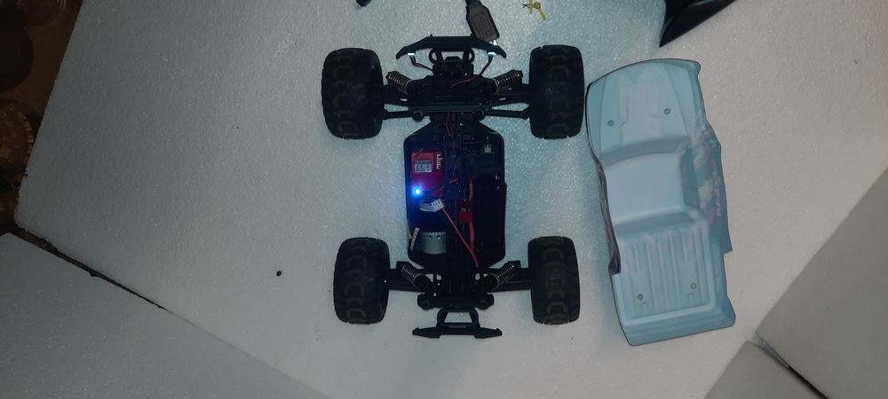 Masinuta Rc cu telecomanda