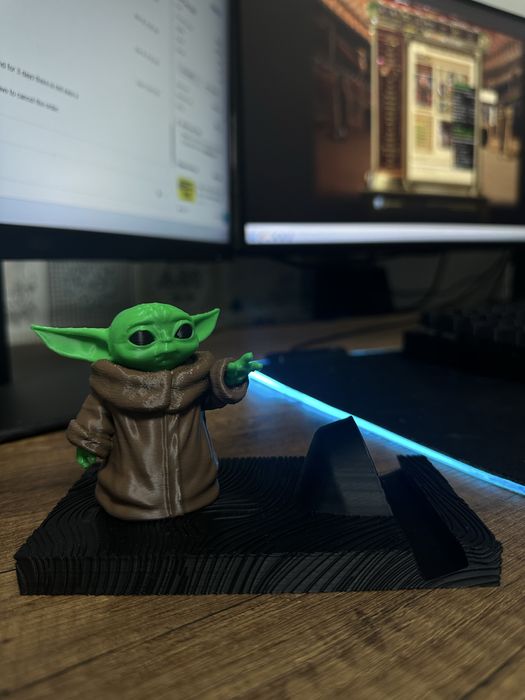 3D Стойка за телефон - Baby Yoda