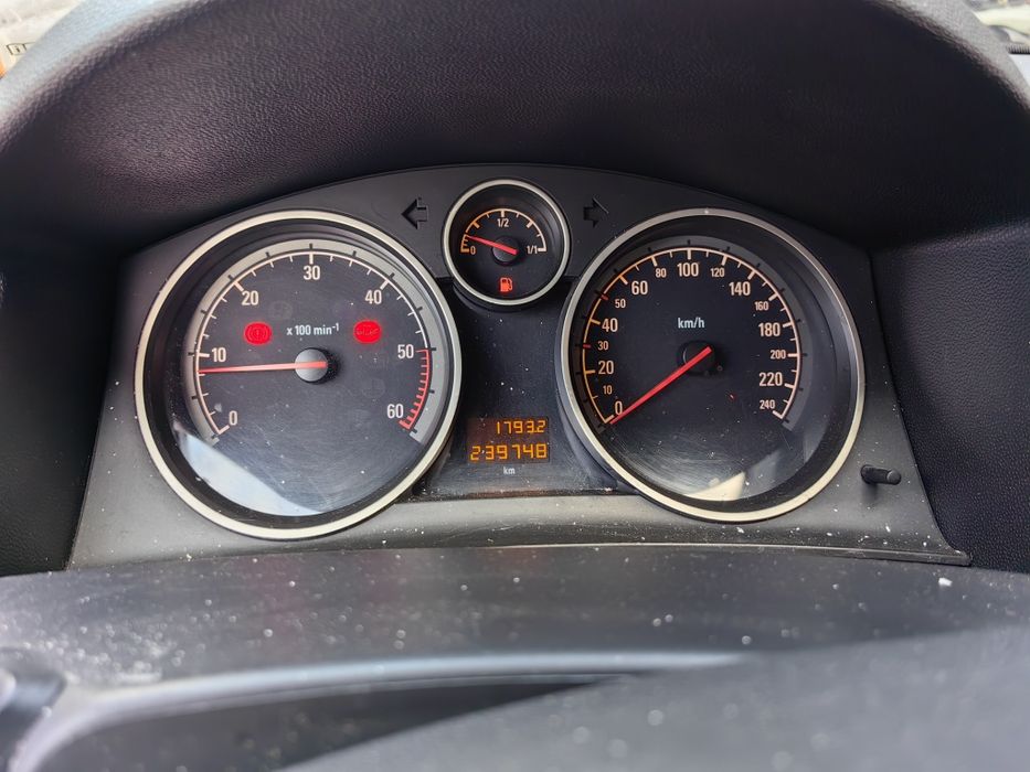 Опел Астра Н 1.7 Цдти 6 скорости На части!  Opel Astra H 1.7 Cdti