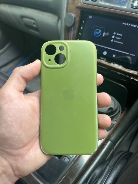 Продам чехлы на айфон 13