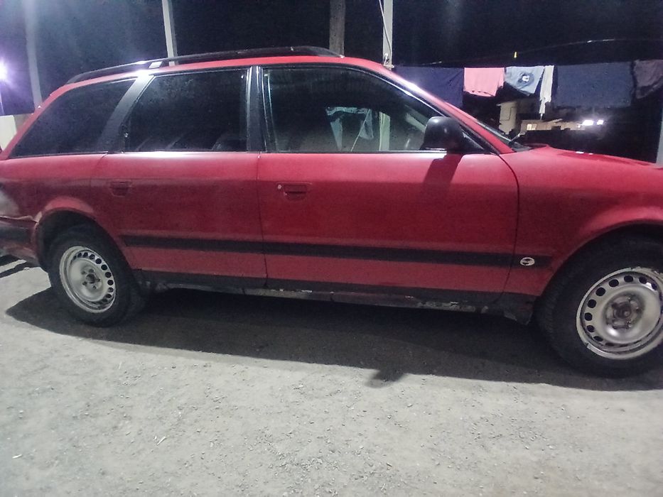 Продам  машину  ауди 100 2л, универсал