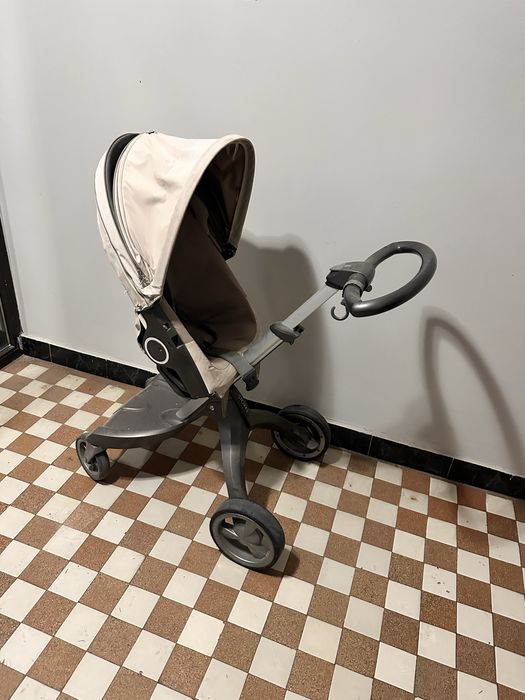 Carucior de copil STOKKE