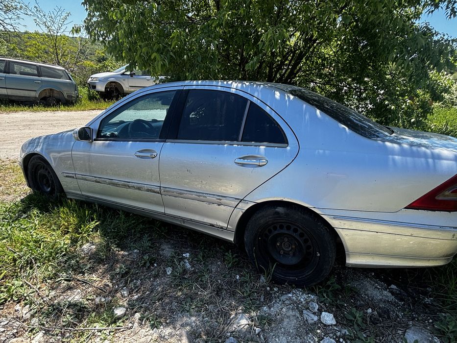 Mercedes c220 w203 на части