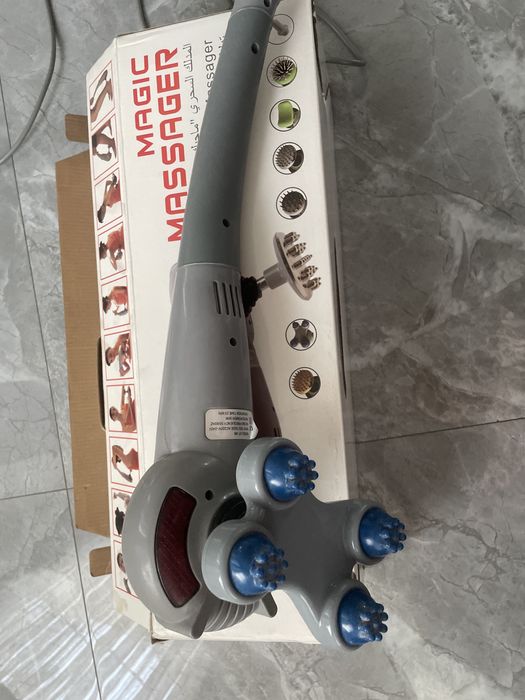 Электромассажер, ручной, с насадками