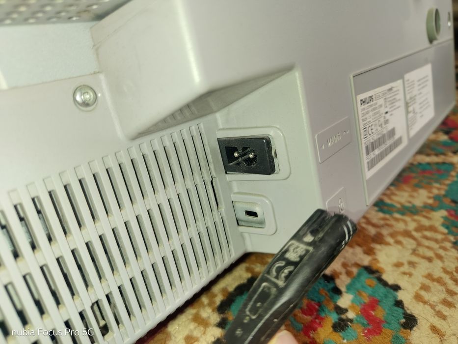 Продам телевизор PHILIPS