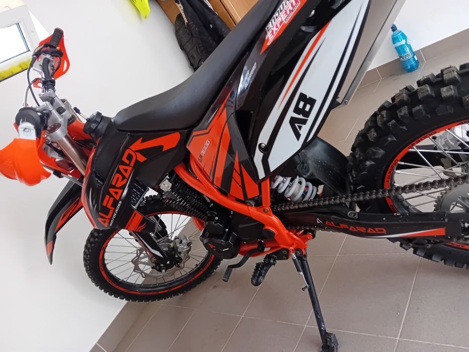 Motocross 300cc cu răcire pe ulei