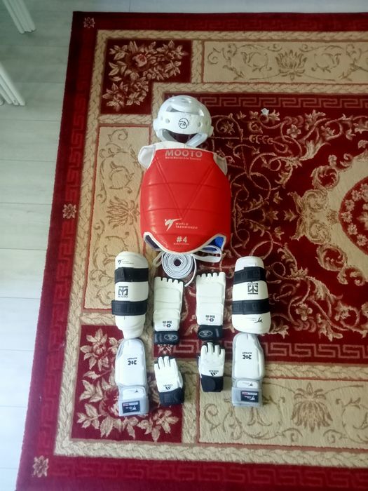 комплект для тхэквандо