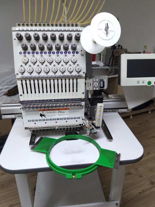 Mașină de brodat industriala Ricoma 1501TC-7S
