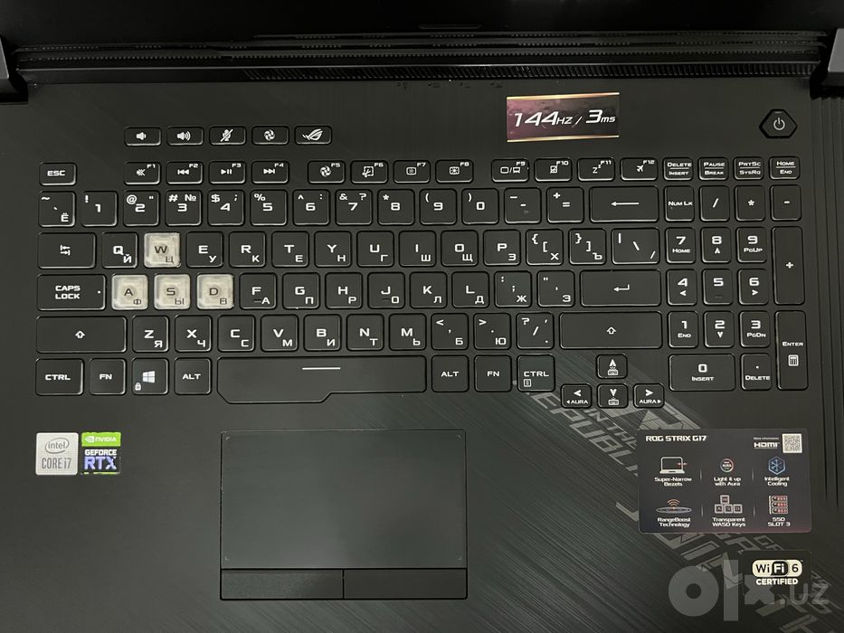asus rog strix g17 gaming — core i7 10750H, nvidia RTX2060