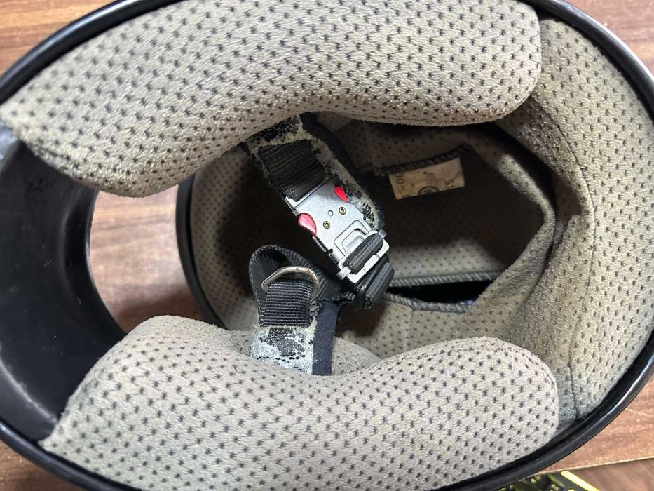 Каска Shoei размер XS