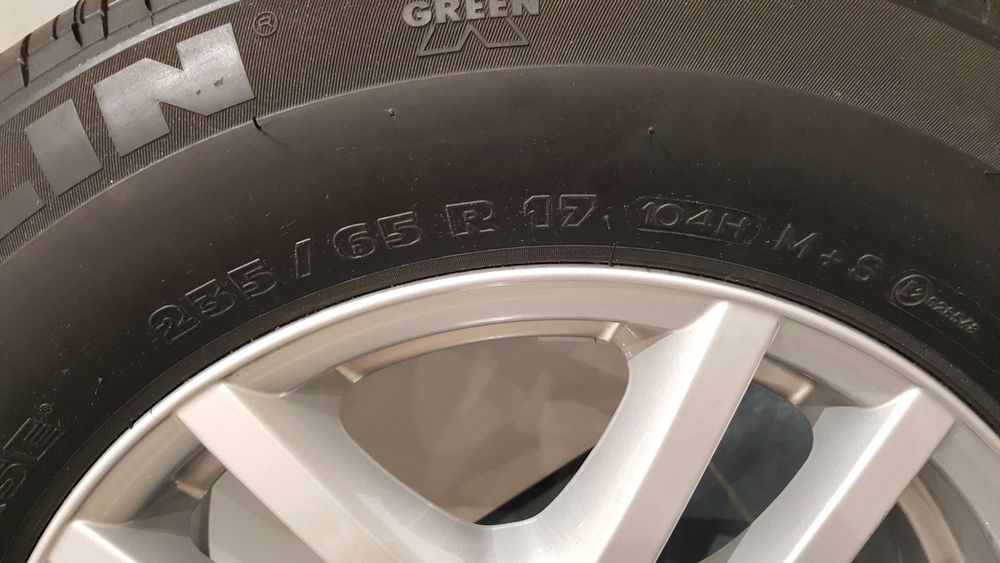 Оригинална нова резервна гума 17" цола с джанта за BMW X5 E53