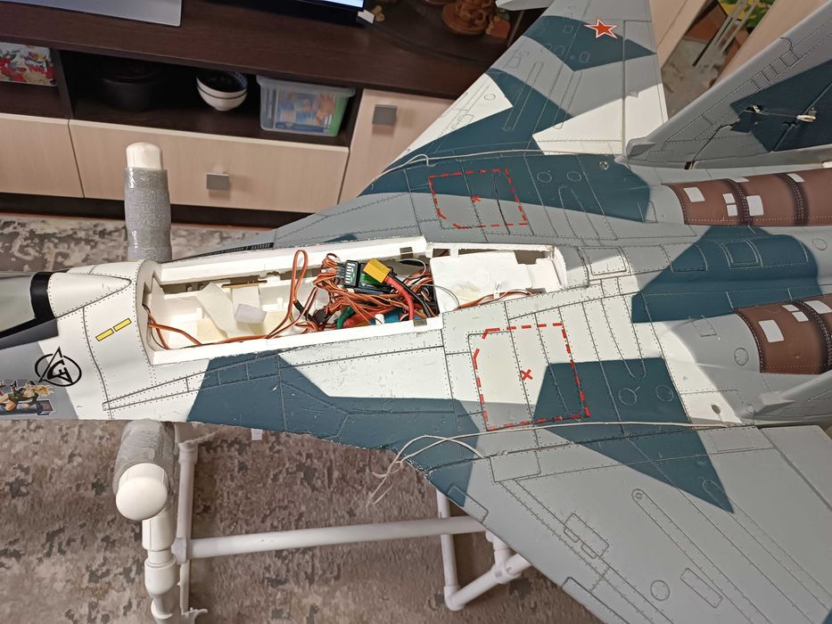 Р/У авиамодель самолета СУ-35