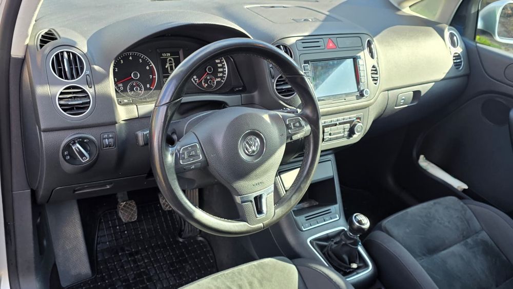 VOLKSWAGEN Golf Plus 2011 — imagine 2