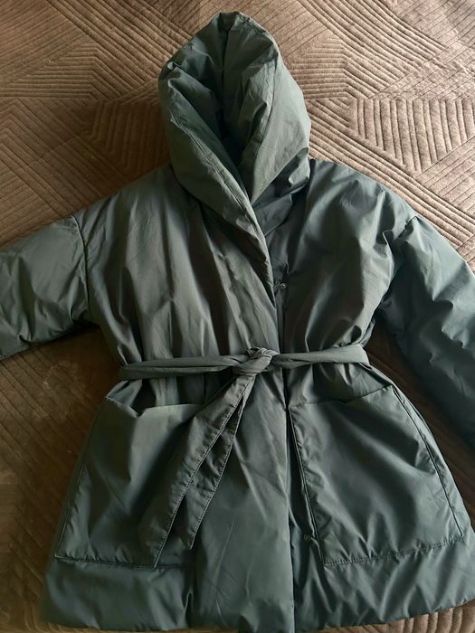 Продам куртку зима