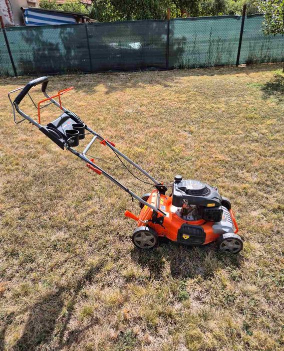 Продавам моторна бензинова косачка за трева Daewoo