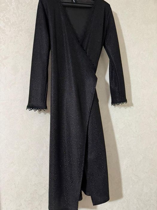 Продам платье чёрное