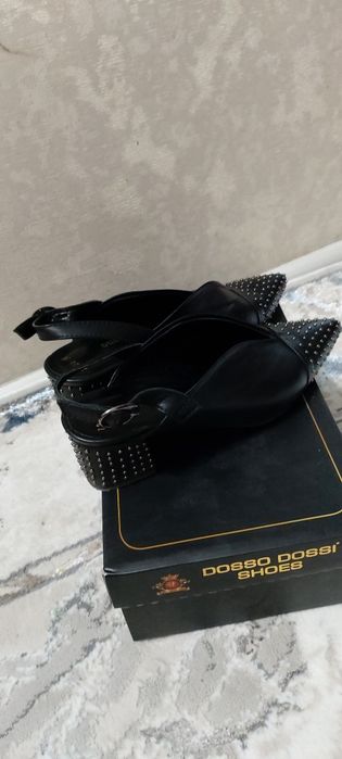 Продам сандали, туфли 38-39р