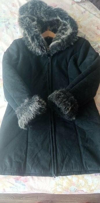 Зимно черно палто