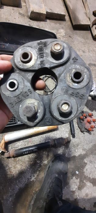 Запчасти на мерседес