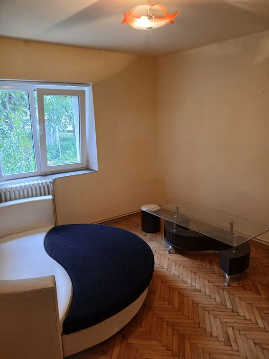 PF dau in chirie ap 3 camere Zorilor, str Pasteur