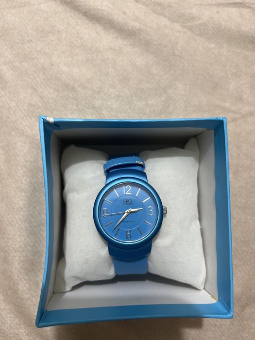 ceas Q&Q albastru