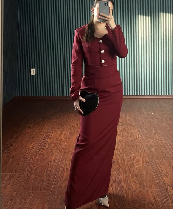 Двойка, расцветка: бордо