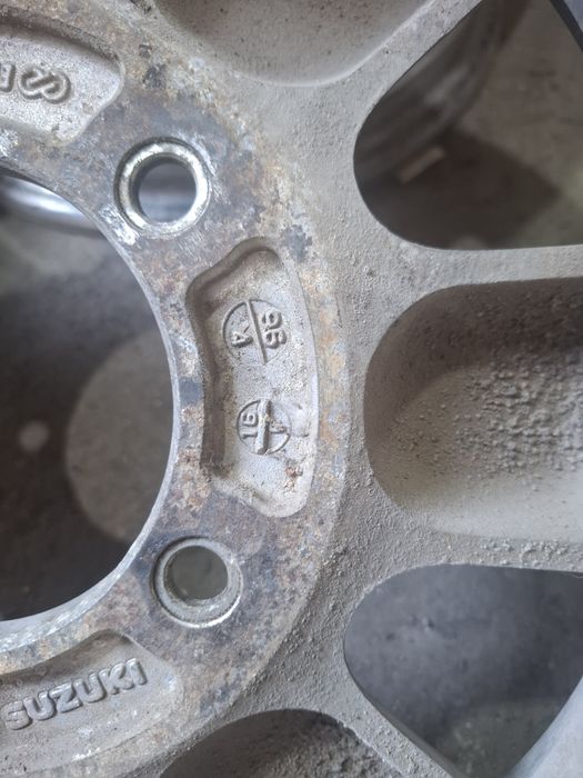 Диски на ниву .  .