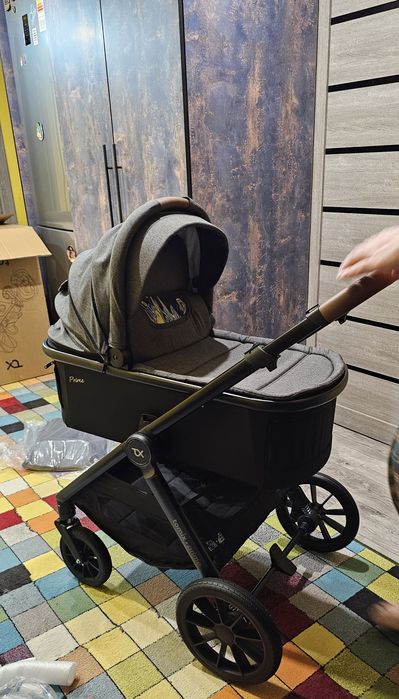 Продам коляску 3в1