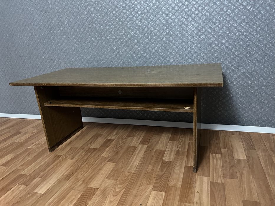 Журнальный столик