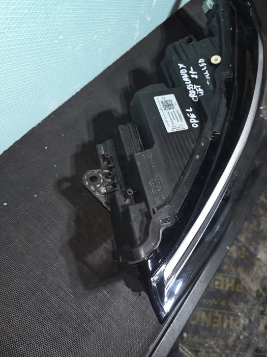 Opel Crossland X Facelift 21- full led ляв фар